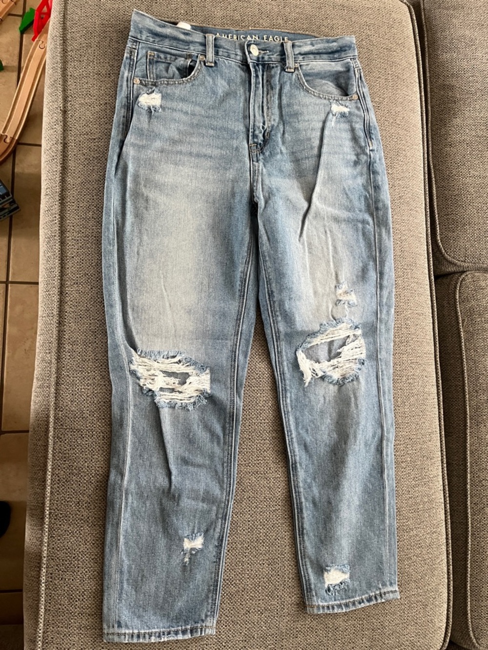 American Eagle Outfitters Light Blue Distressed Boyfriend Jeans